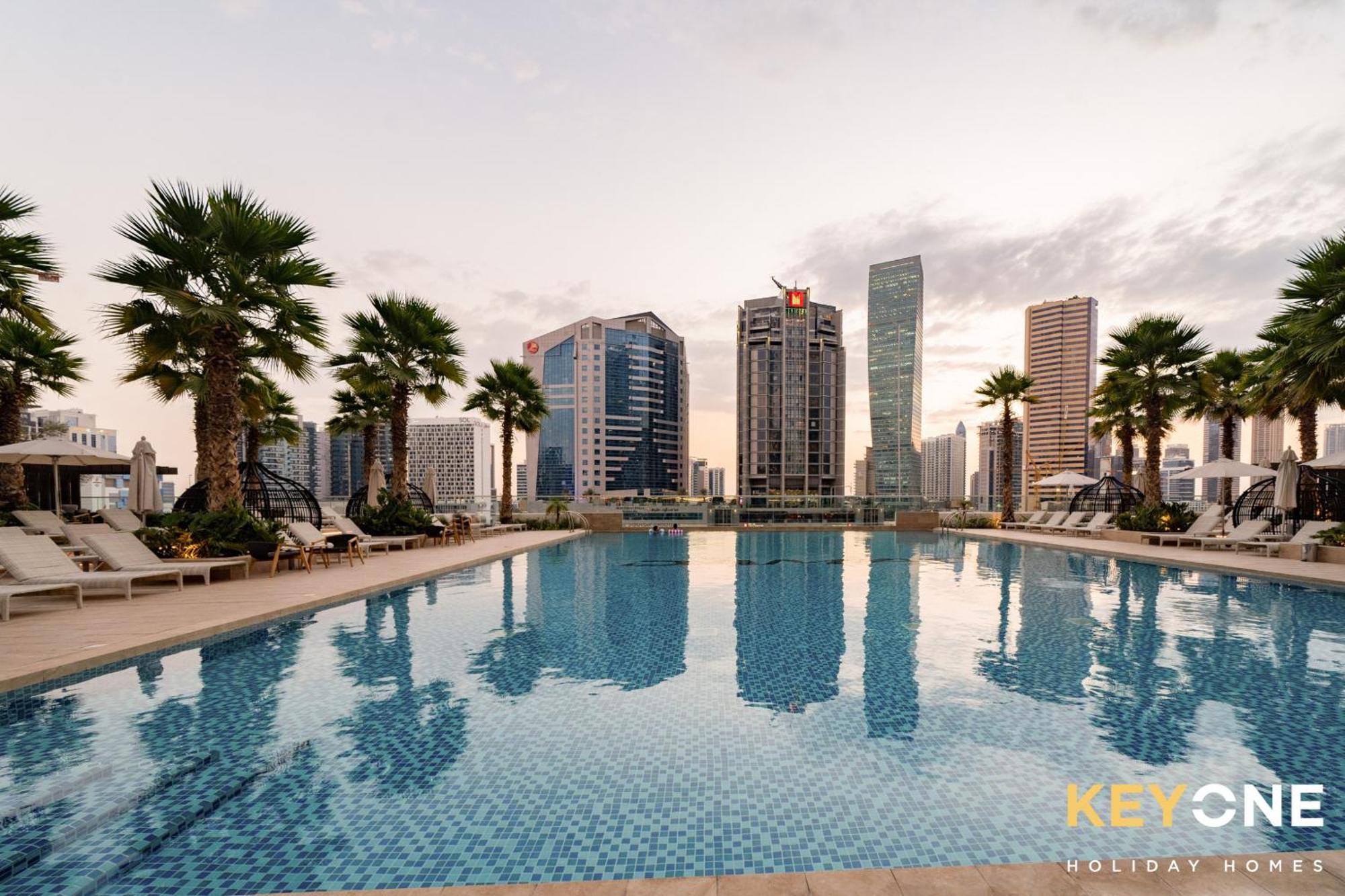Sleek Studio In Prive With Stunning Canal View Dubaj Exteriér fotografie