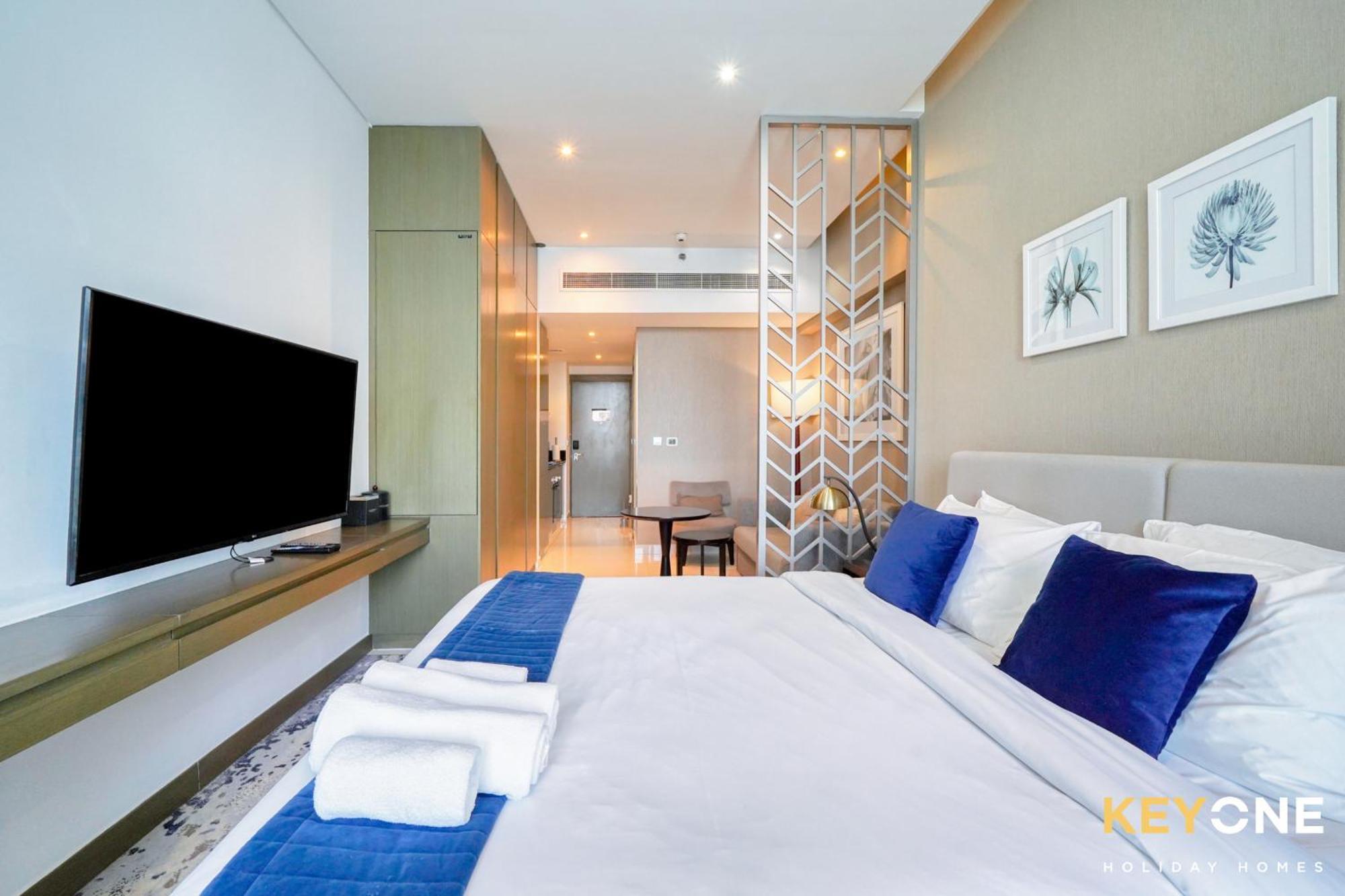 Sleek Studio In Prive With Stunning Canal View Dubaj Exteriér fotografie